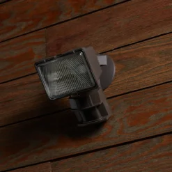 Globe Electric Weathproof Lamp 1-Light Halogen -Globe Lite Shop 0255132d L